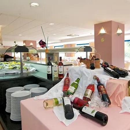 Medplaya Pirámide Hotel 4*