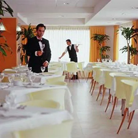 Medplaya Pirámide Hotel 4*