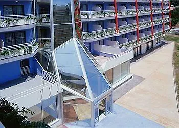 Ponient Piramide By Portaventura World فندق