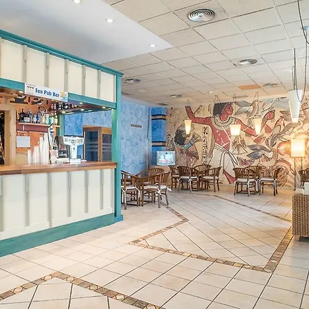 酒店 梅德普拉亚萨鲁金字塔酒店